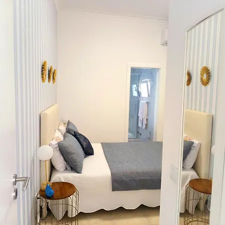 Mar Rosa, Estacionamento Gratuito *