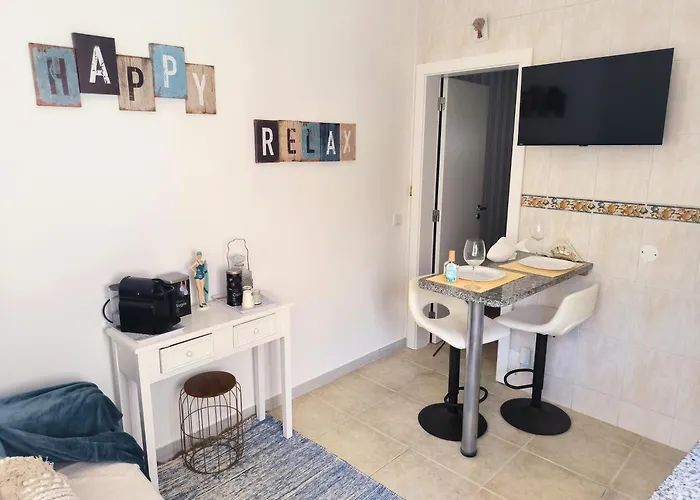 Mar Rosa, Estacionamento Gratuito