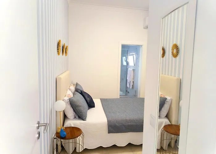 Mar Rosa, Estacionamento Gratuito *